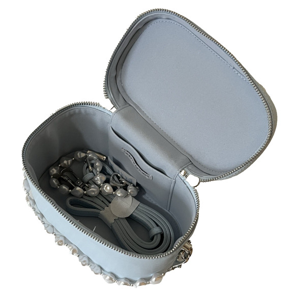 NWOT Bloomingdale's Blue Faux Leather Crossbody Bag Vanity Case Charm Flawed Gem - Picture 9 of 16